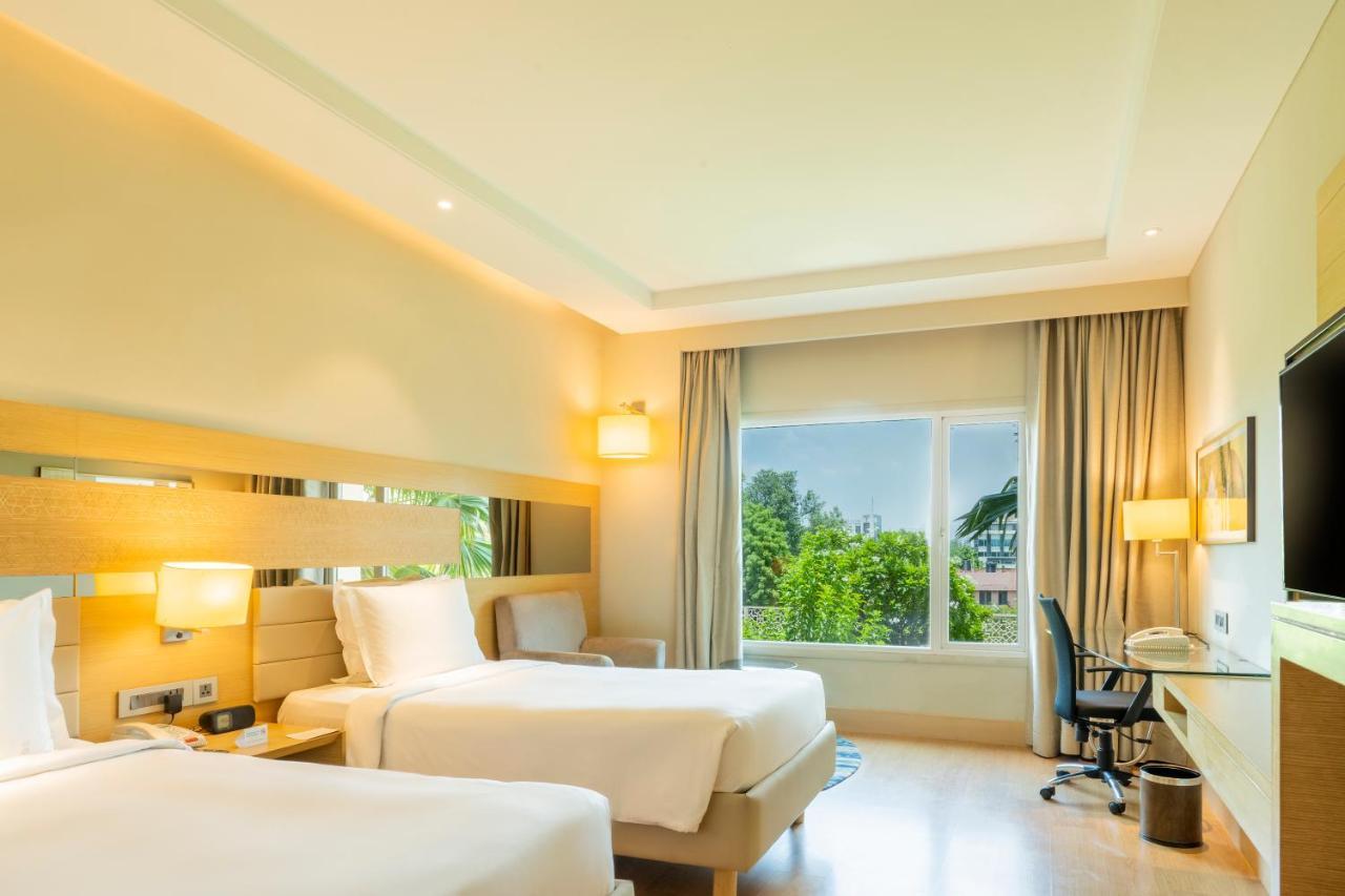 ฮอลิเดย์ อินน์ อัครา เอ็มจีโร้ด ภายนอก รูปภาพ A room at the hotel